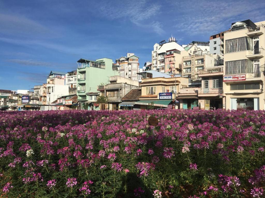 Minh Trang Hotel Da Lat Exterior photo
